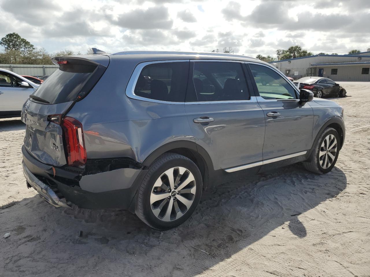 2021 Kia Telluride - Image 3