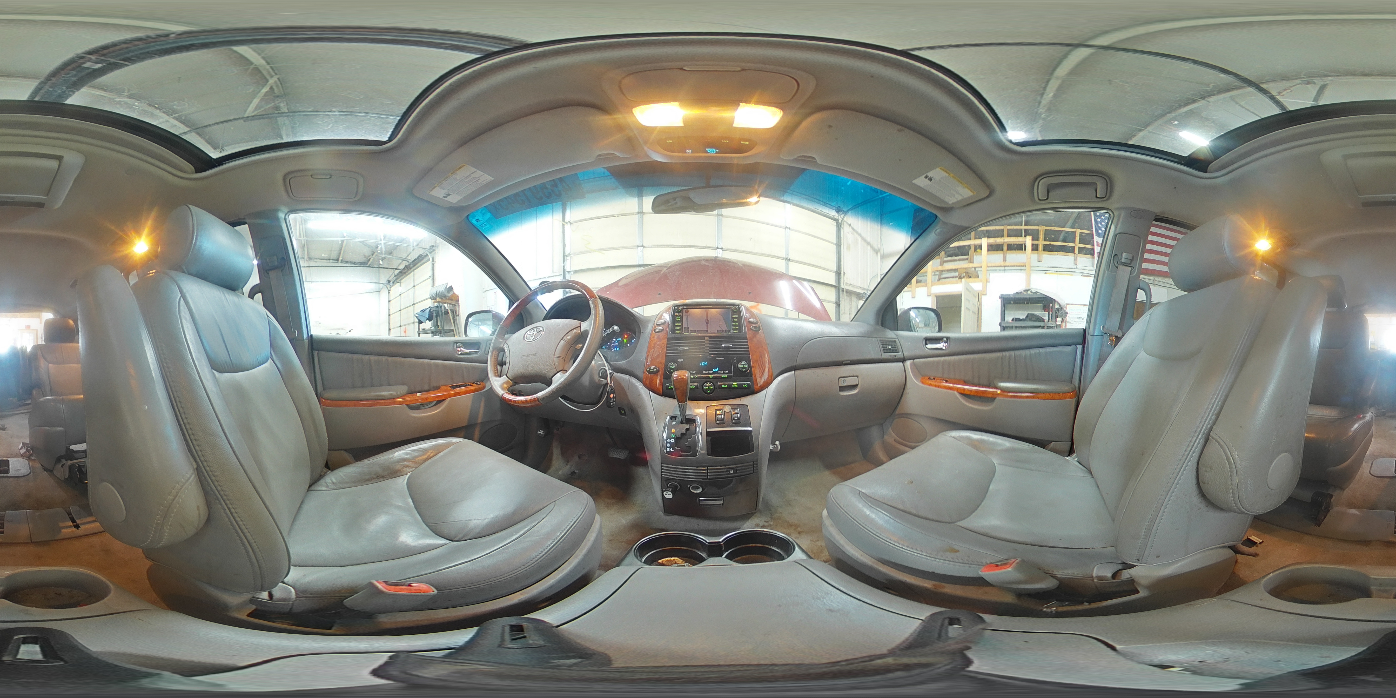 2008 Toyota Sienna - Image 13
