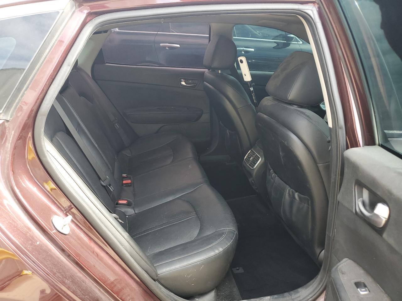 2019 Kia Optima - Image 10