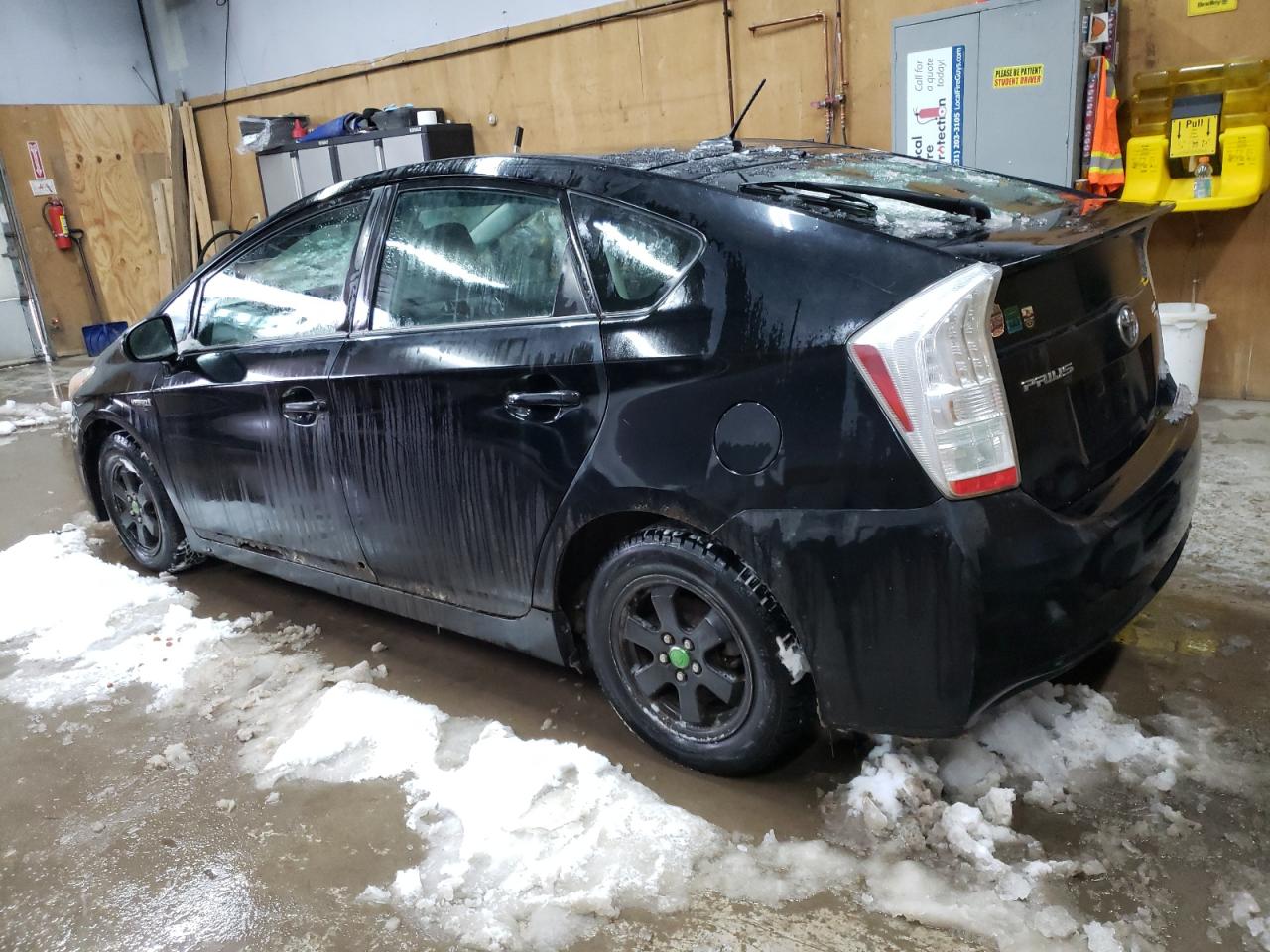 2010 Toyota Prius - Image 2