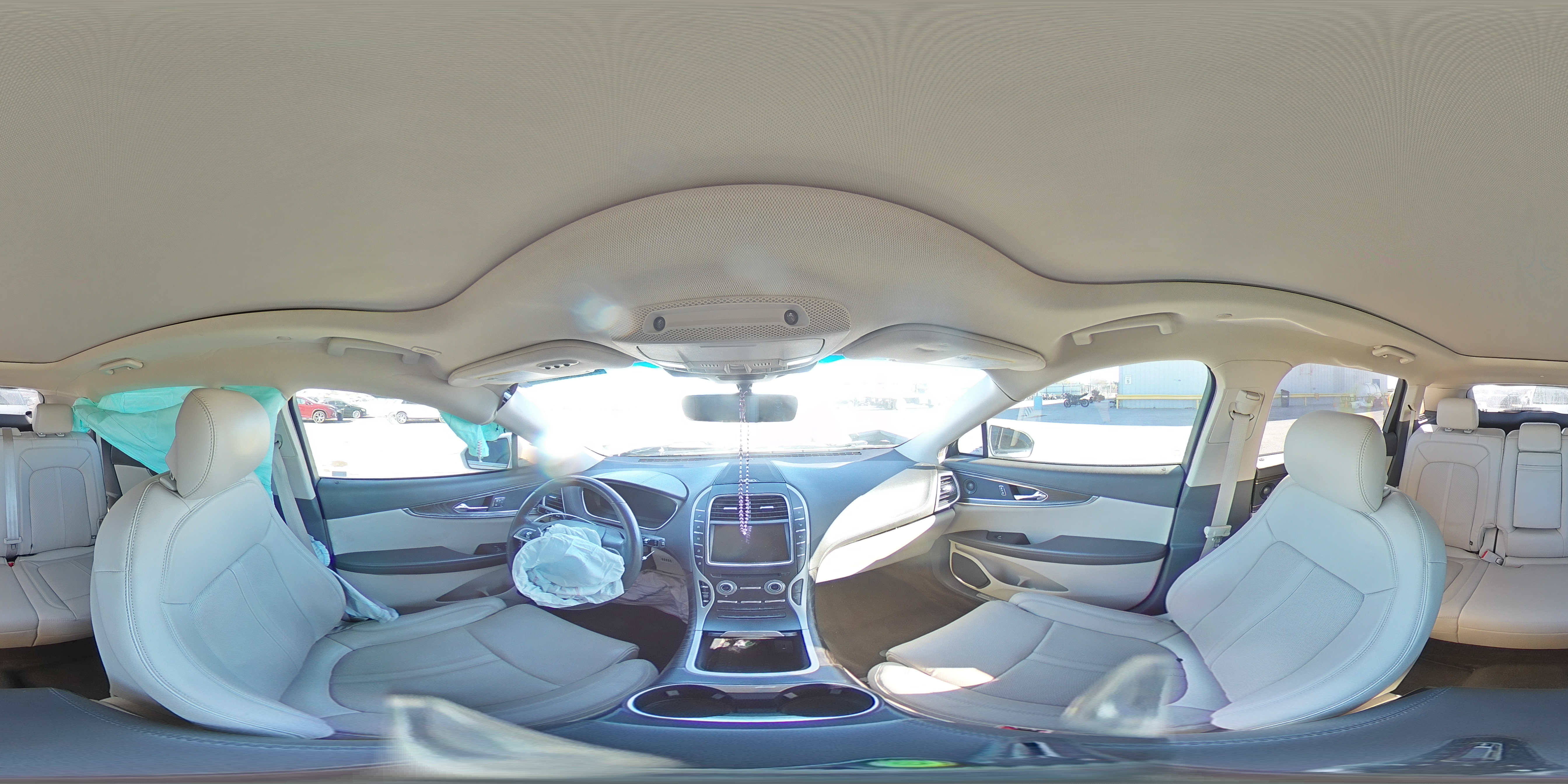 2019 Lincoln Nautilus - Image 13
