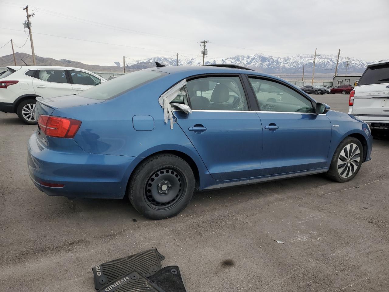 2015 Volkswagen Jetta - Image 3