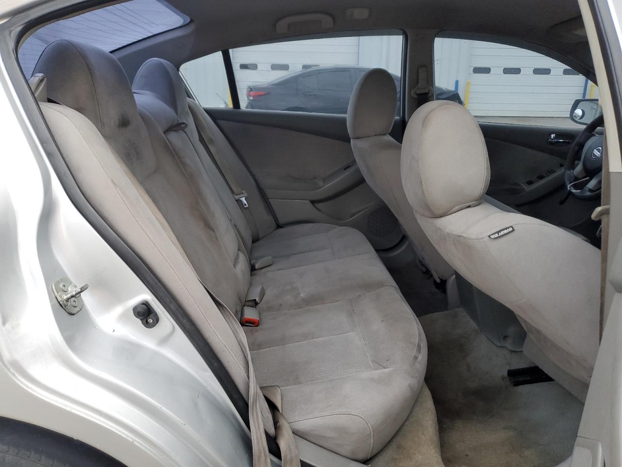 2012 Nissan Altima - Image 10