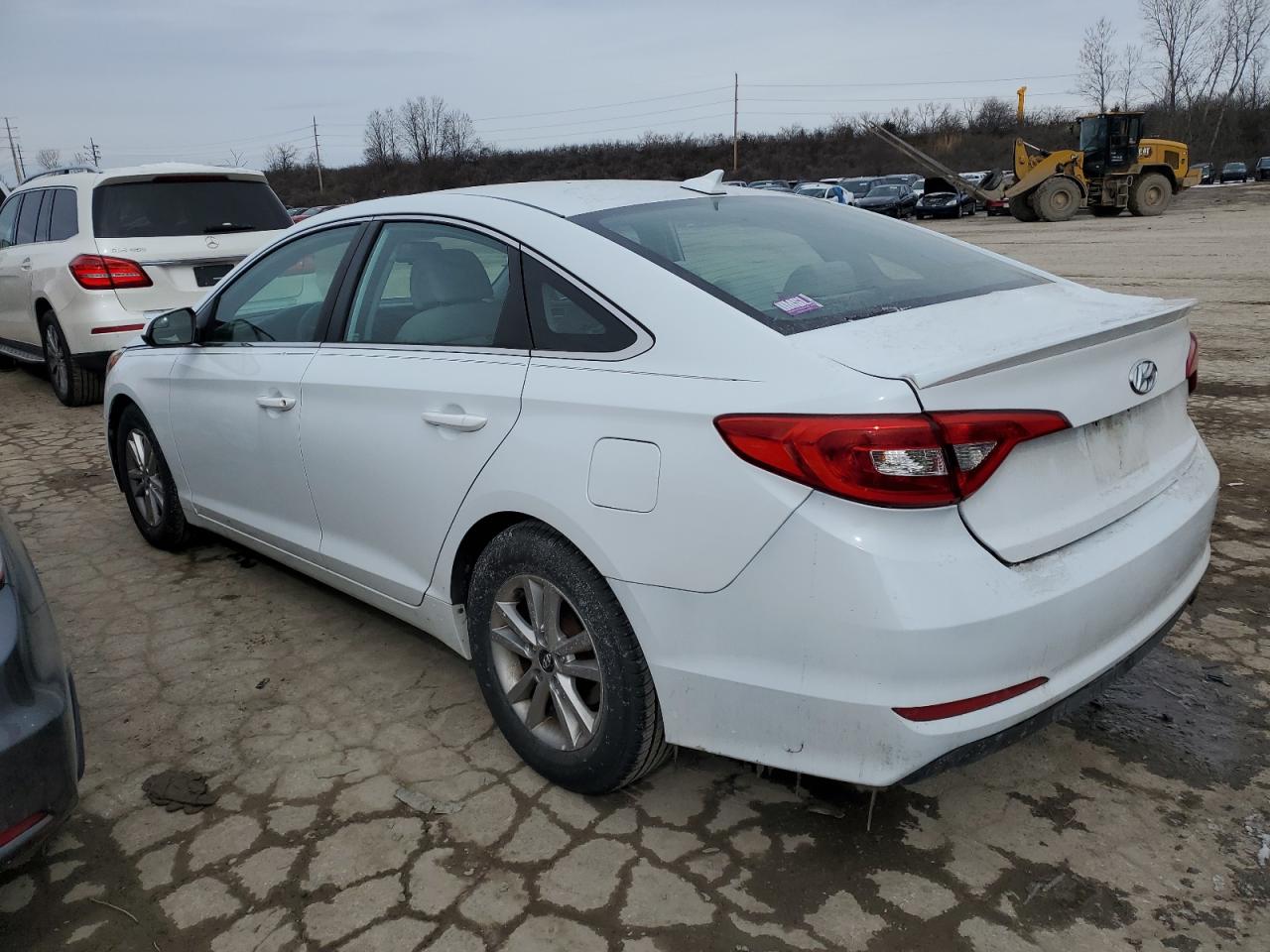2016 Hyundai Sonata - Image 2