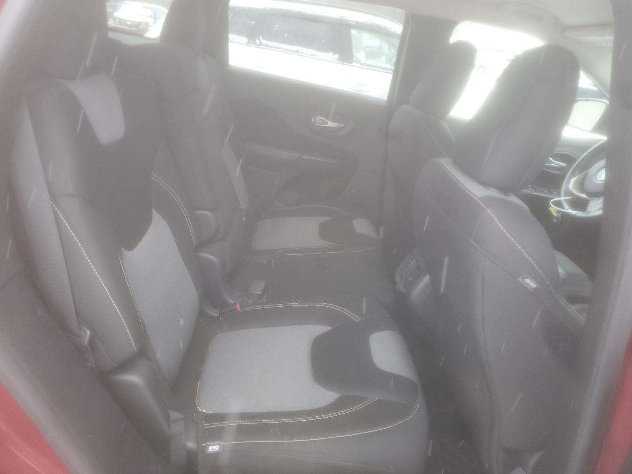 2014 Jeep Grand Cherokee - Image 11