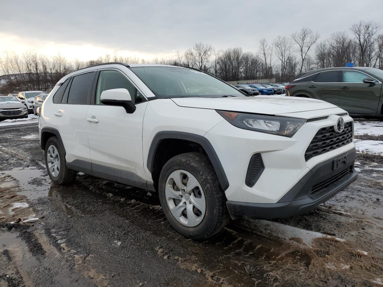 2019 Toyota RAV 4 - Image 4