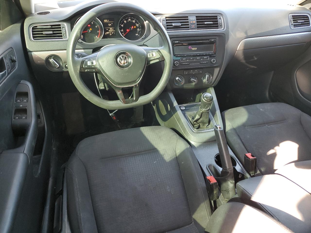 2015 Volkswagen Jetta - Image 8