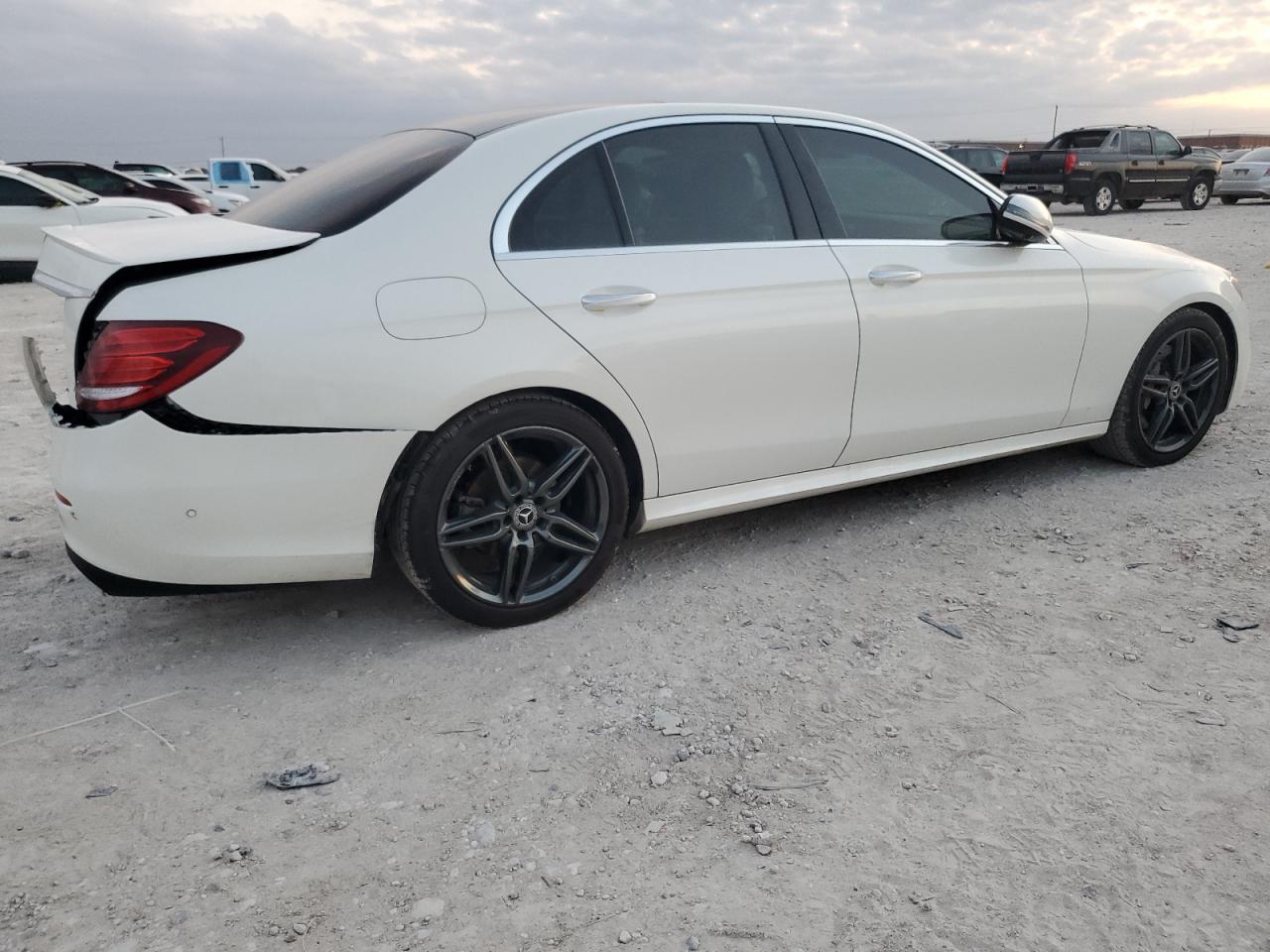 2019 Mercedes-Benz E-klasse - Image 3
