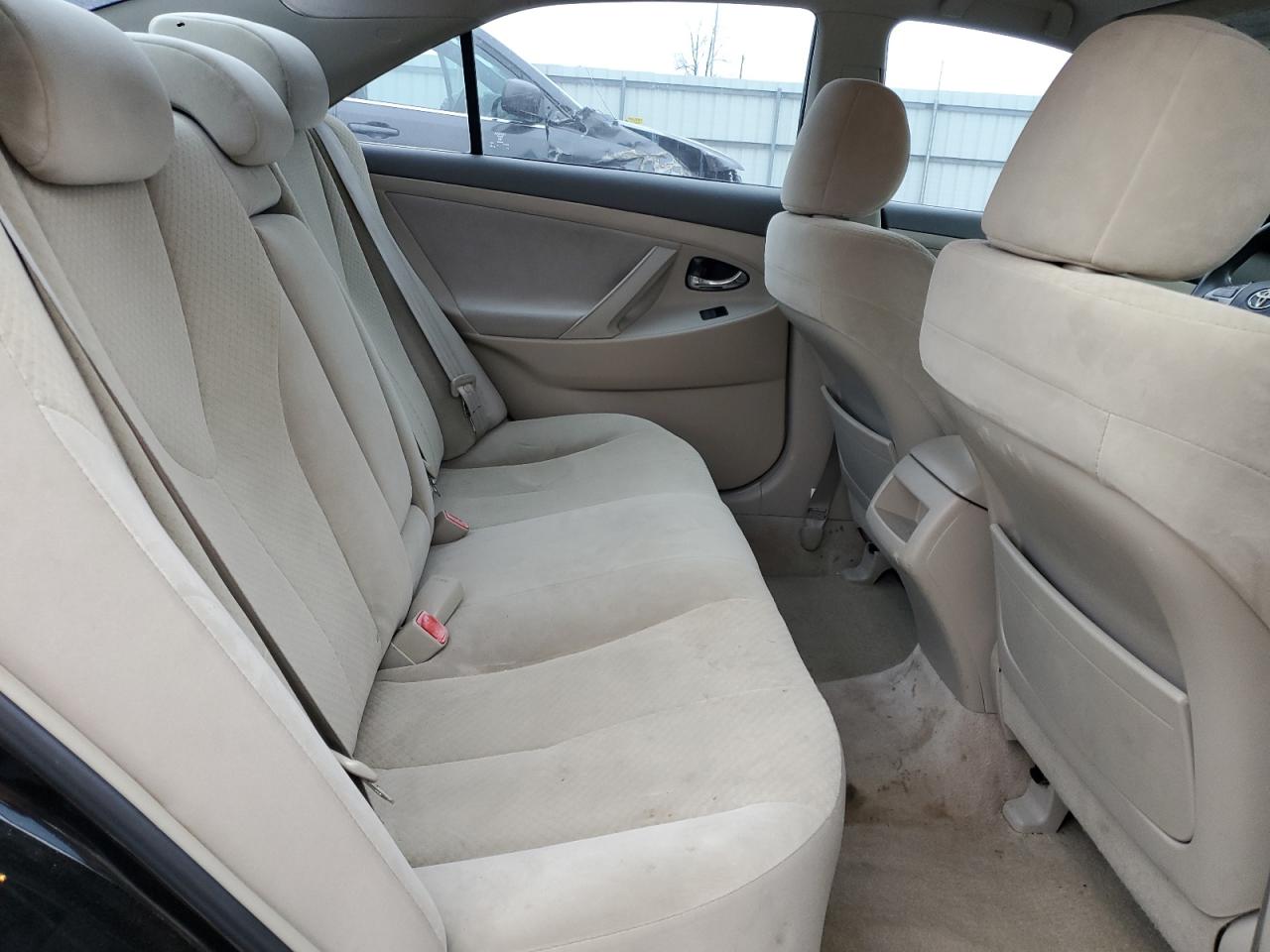 2009 Toyota Camry - Image 10