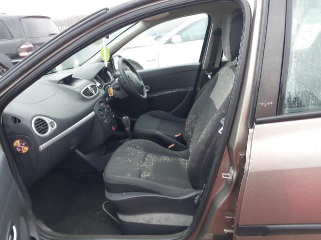 2009 RENAULT CLIO EXPRE