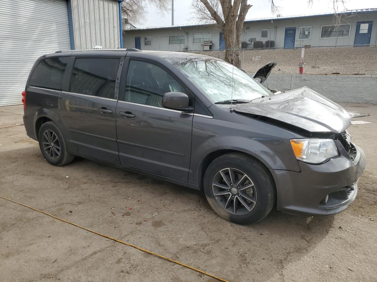 2017 Dodge Caravan - Image 4