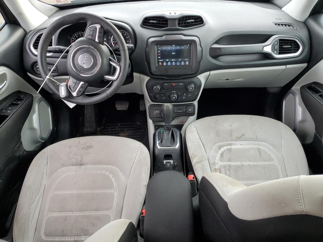 2018 Jeep Renegade - Image 8