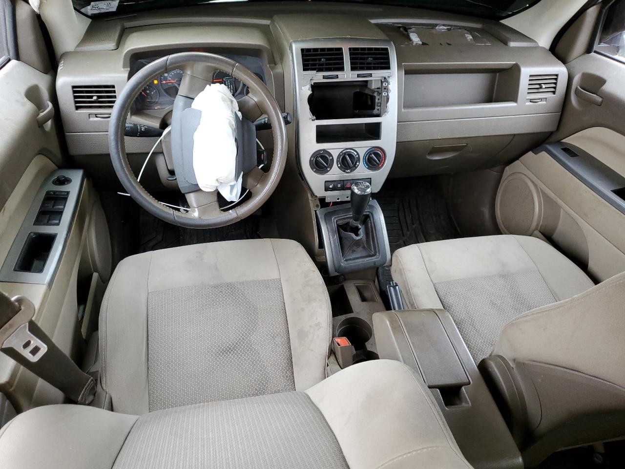 2007 Jeep Liberty (Patriot) - Image 8