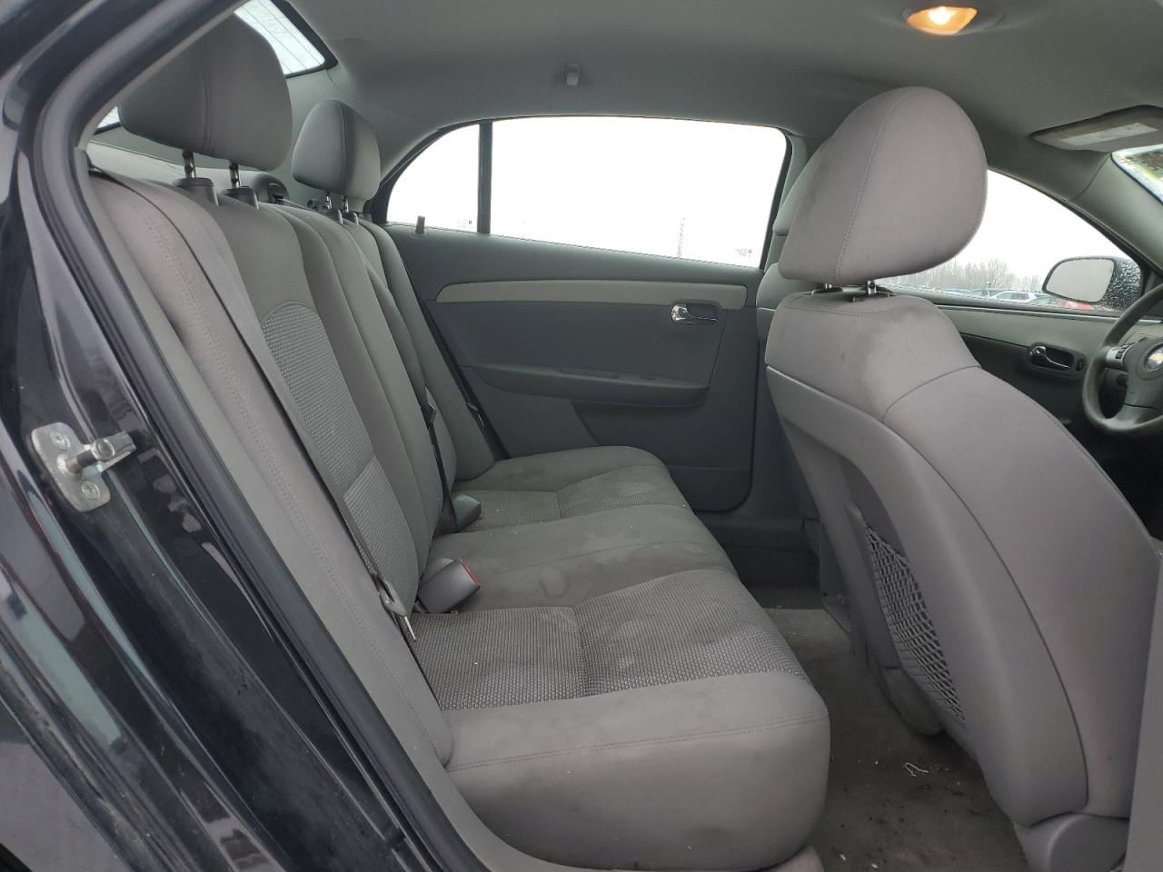 2010 Chevrolet Malibu - Image 10