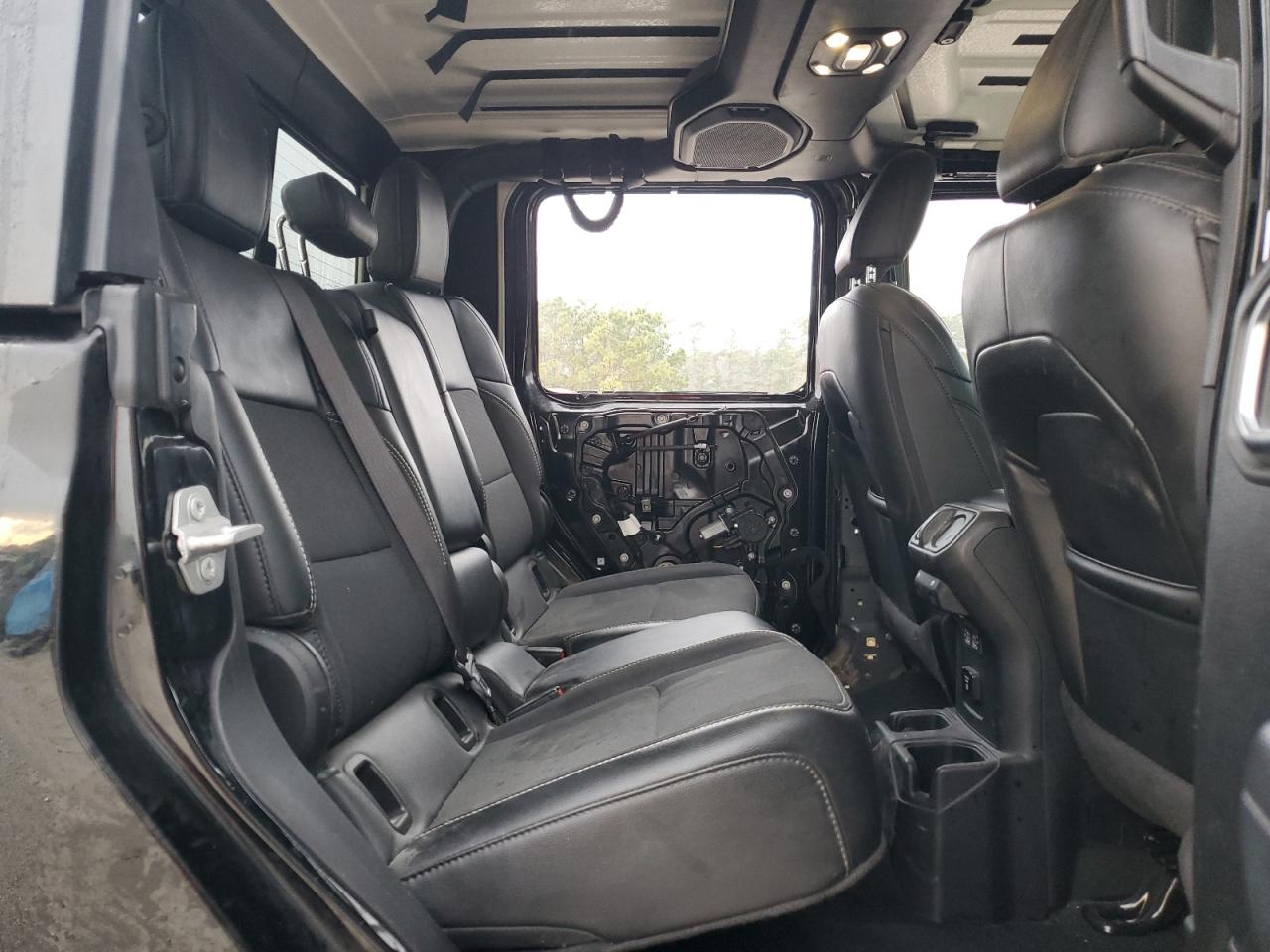 2021 Jeep Gladiator - Image 10