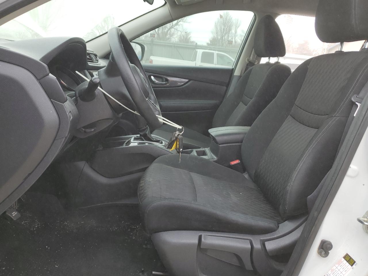 KNMAT2MV8HP607568 NISSAN ROGUE 2017