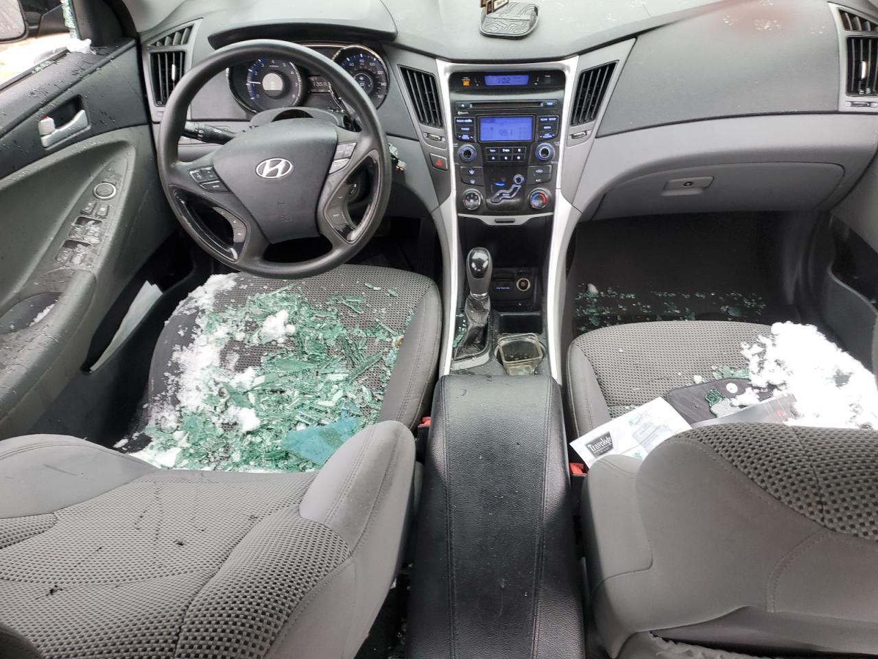2013 Hyundai Sonata - Image 8