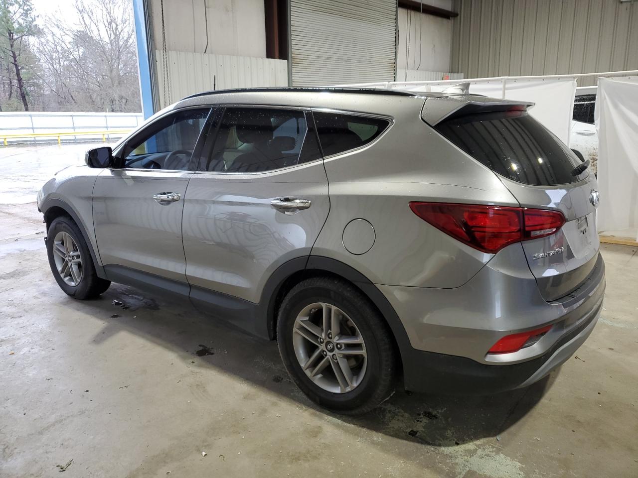 2018 Hyundai Santa Fe - Image 2