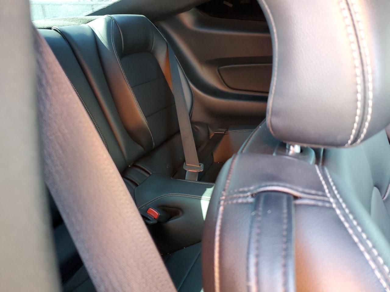 2015 Ford Mustang - Image 10