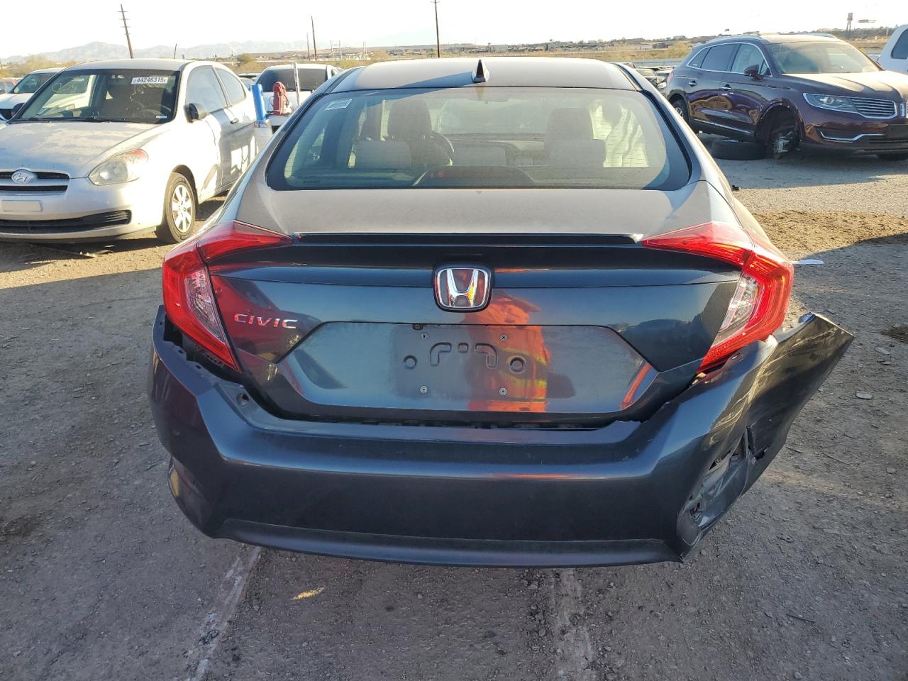 19XFC1F38GE211909 HONDA CIVIC 2016