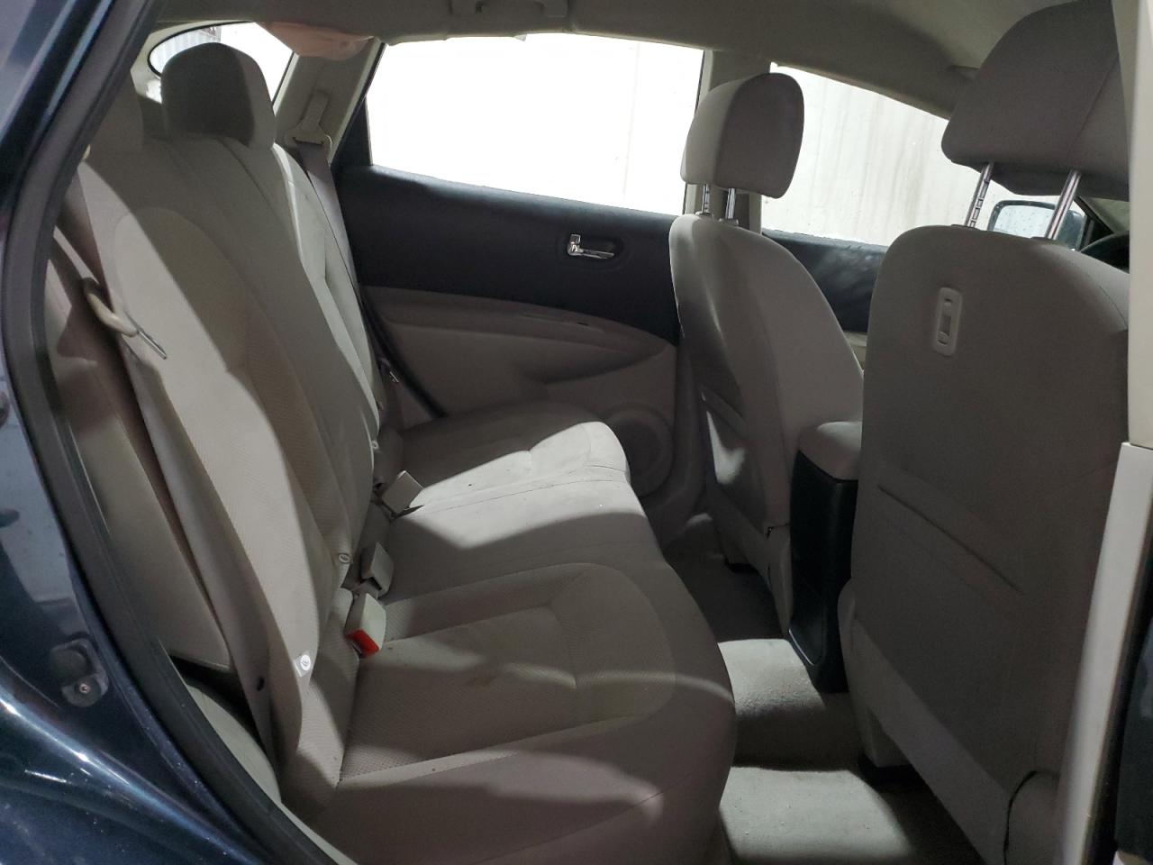 2014 Nissan Rogue - Image 11