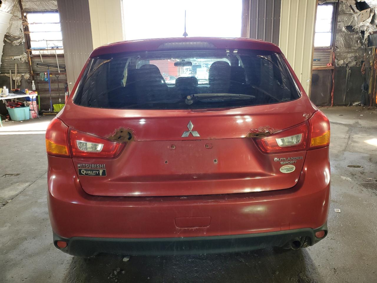 2014 Mitsubishi Outlander - Image 6