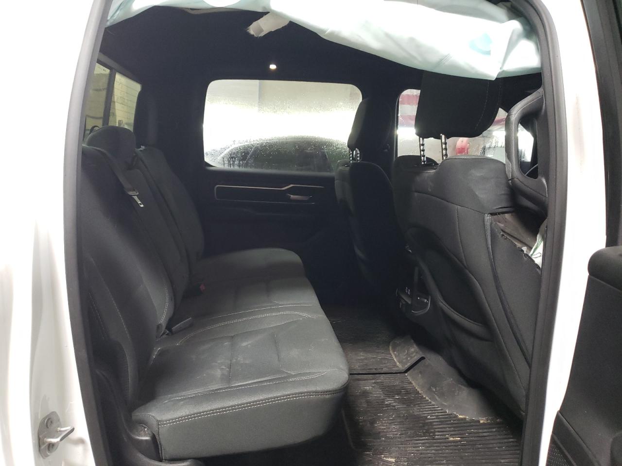 2021 RAM 1500 - Image 10