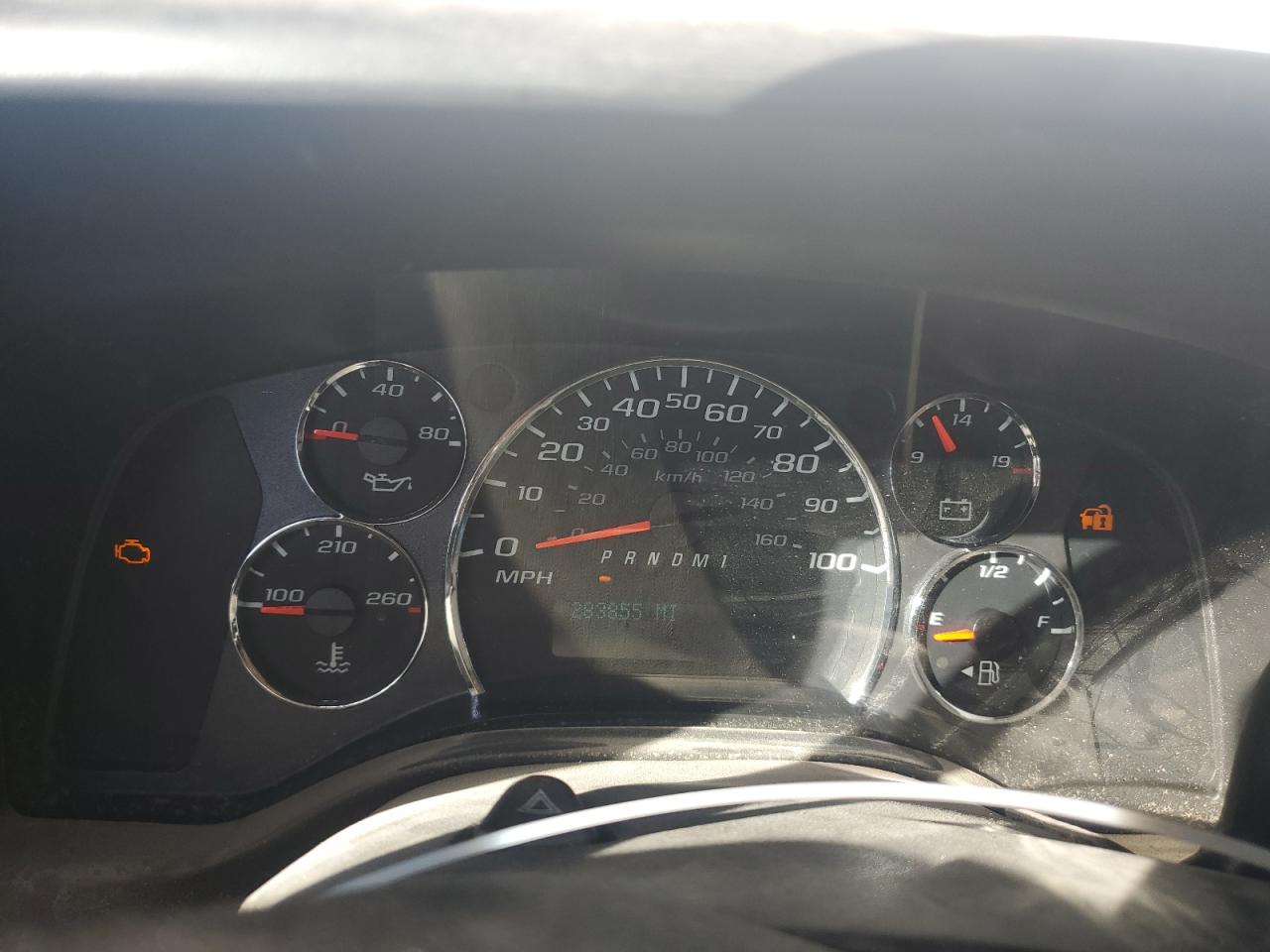 2011 Chevrolet Express - Image 9