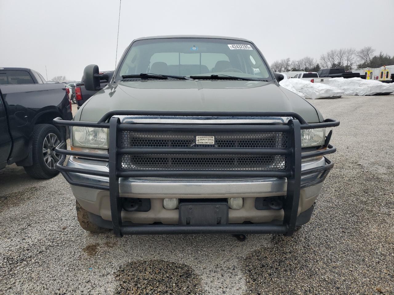 2004 Ford F350 - Image 5