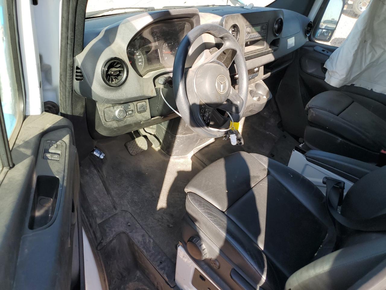 2023 Mercedes-Benz Sprinter - Image 8