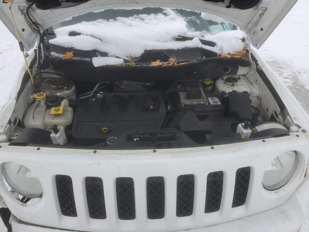 2011 Jeep Liberty (Patriot) - Image 13