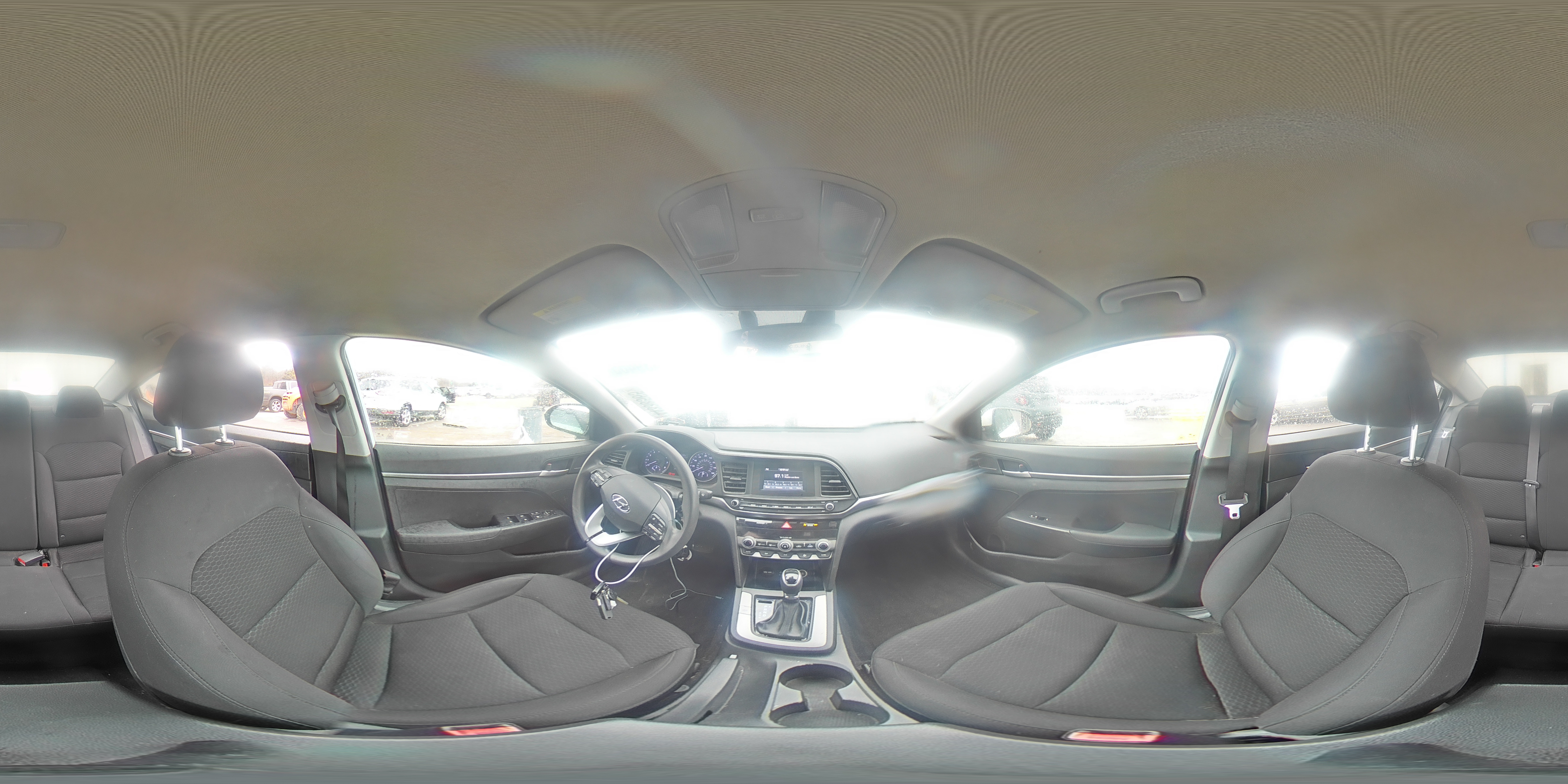 2020 Hyundai Elantra - Image 14