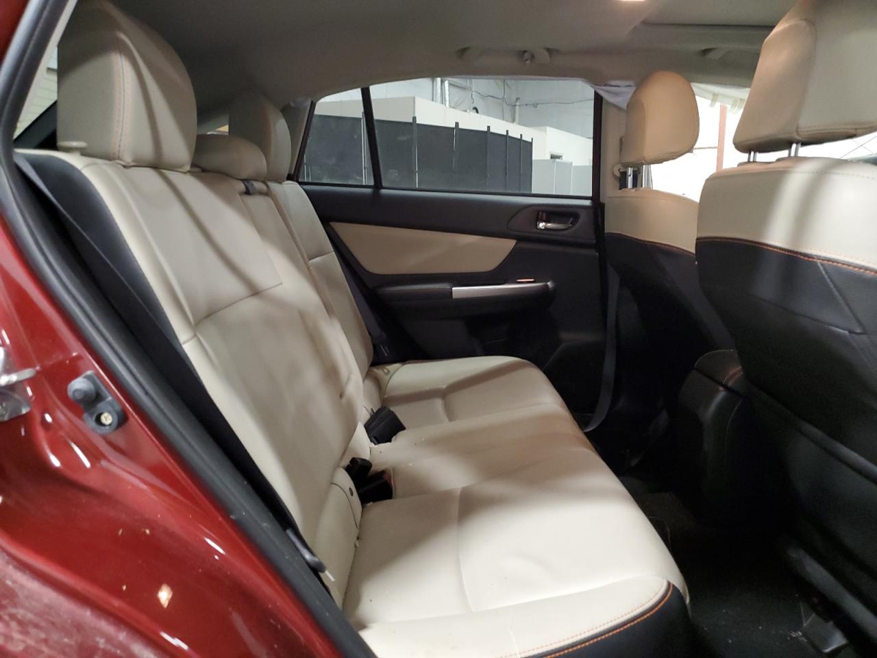 2016 Subaru XV - Image 12