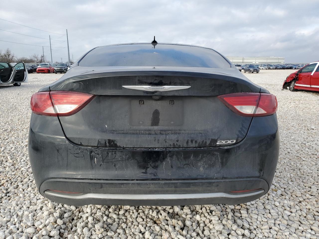 2016 Chrysler 200 - Image 6