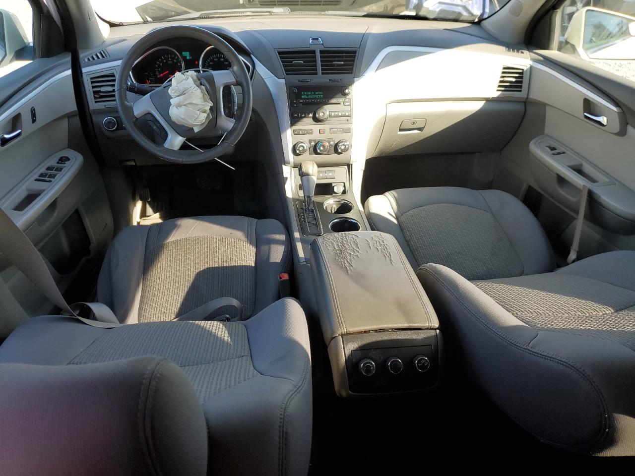 2011 Chevrolet Traverse - Image 8
