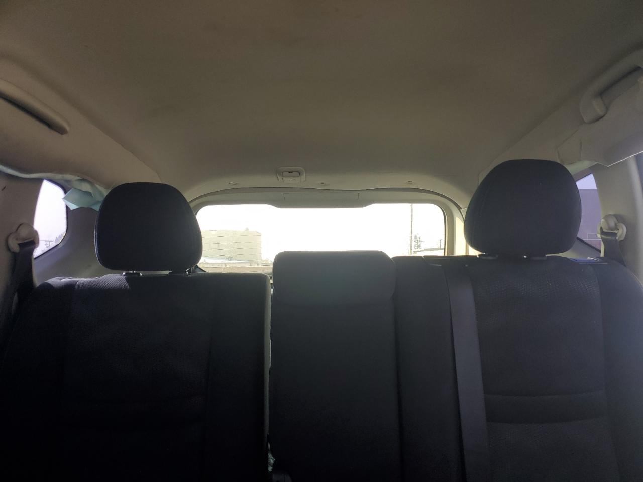 2016 Nissan Rogue - Image 10