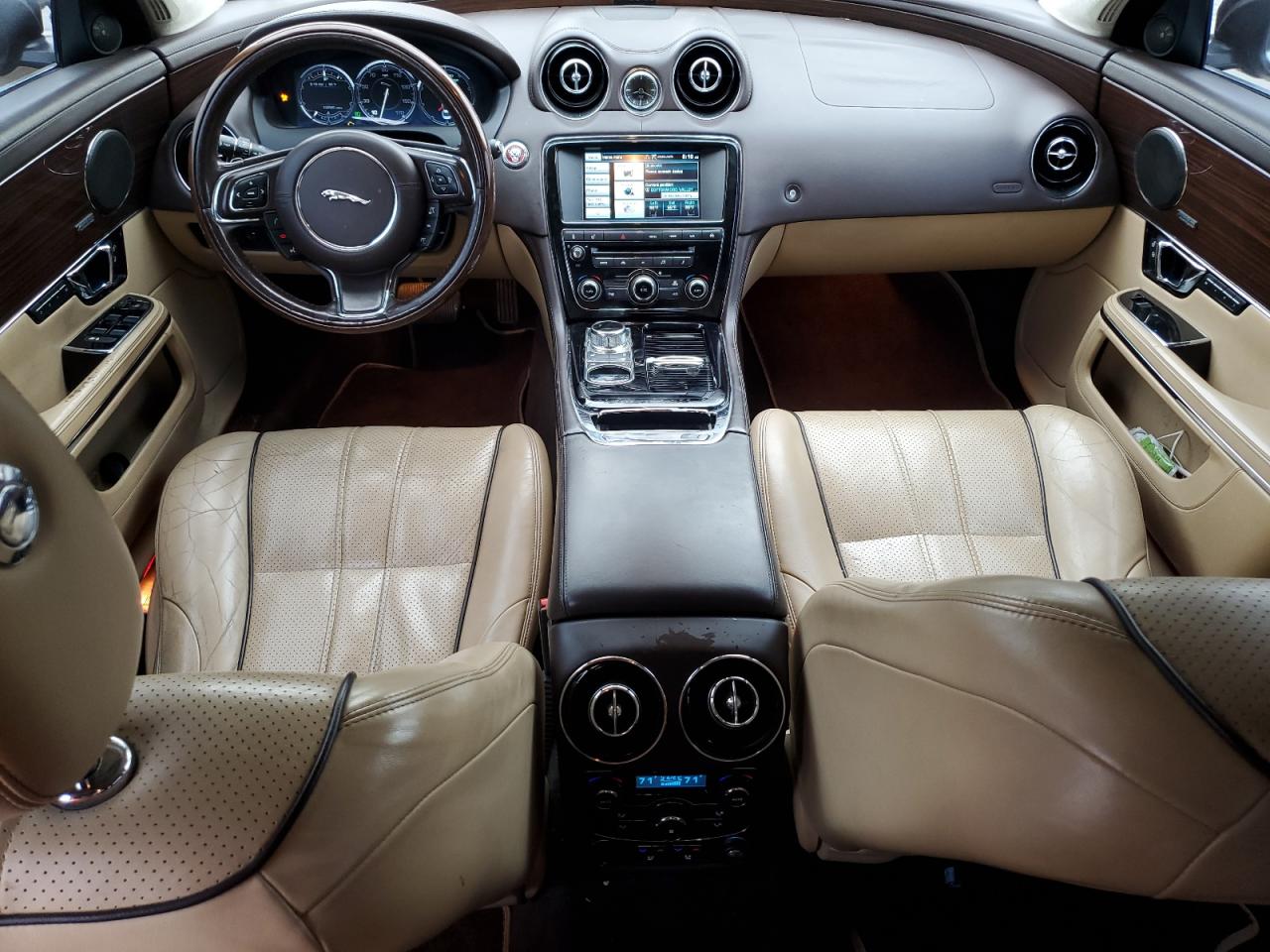 2015 Jaguar XJ - Image 8