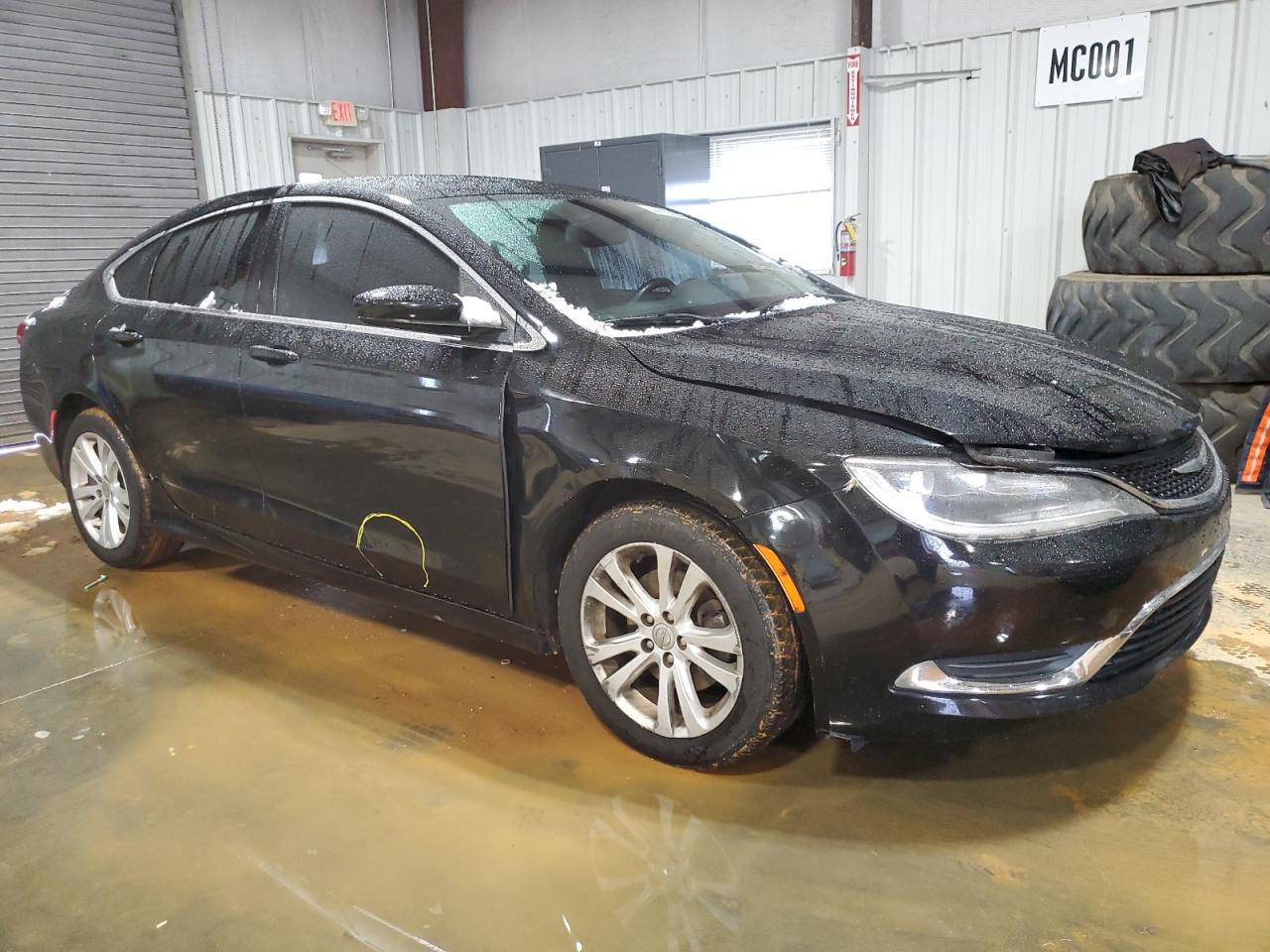 2016 Chrysler 200 - Image 4