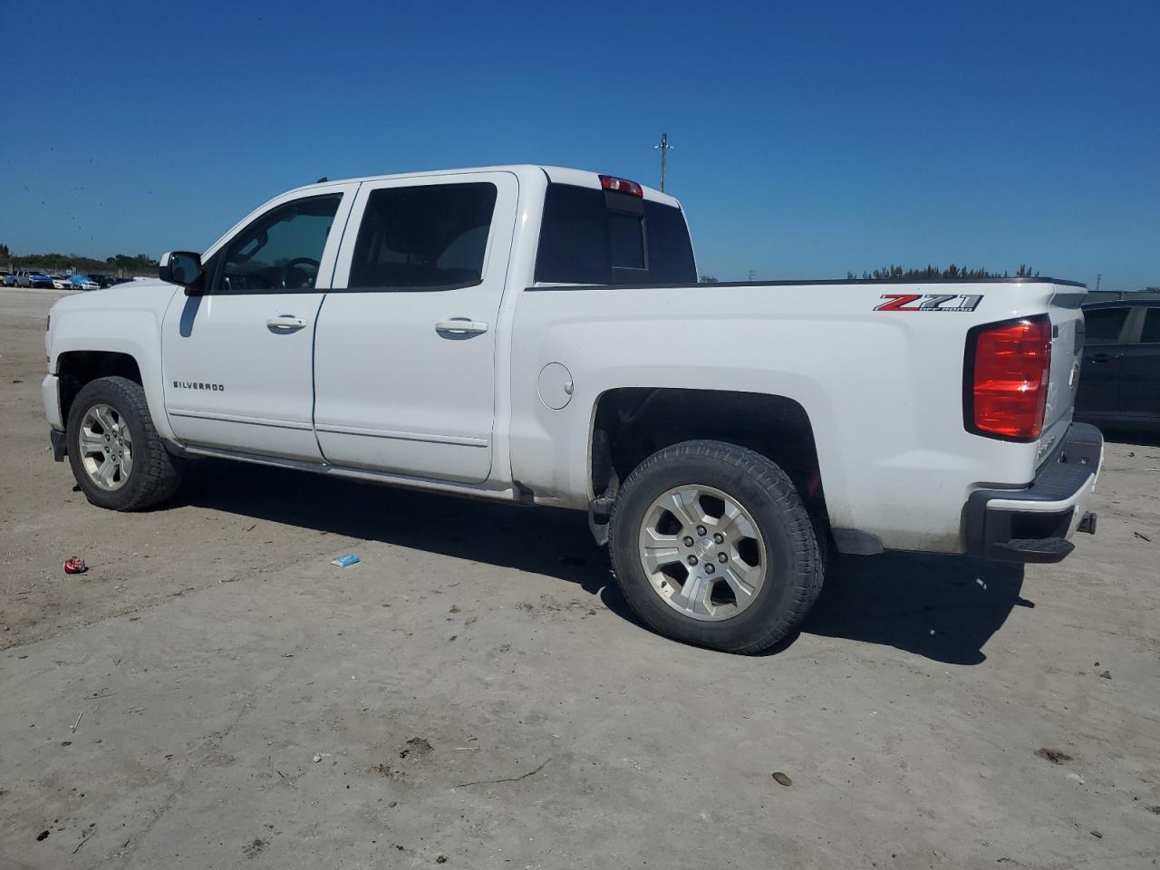 3GCUKREC9JG256637 CHEVROLET ALL Models 2018