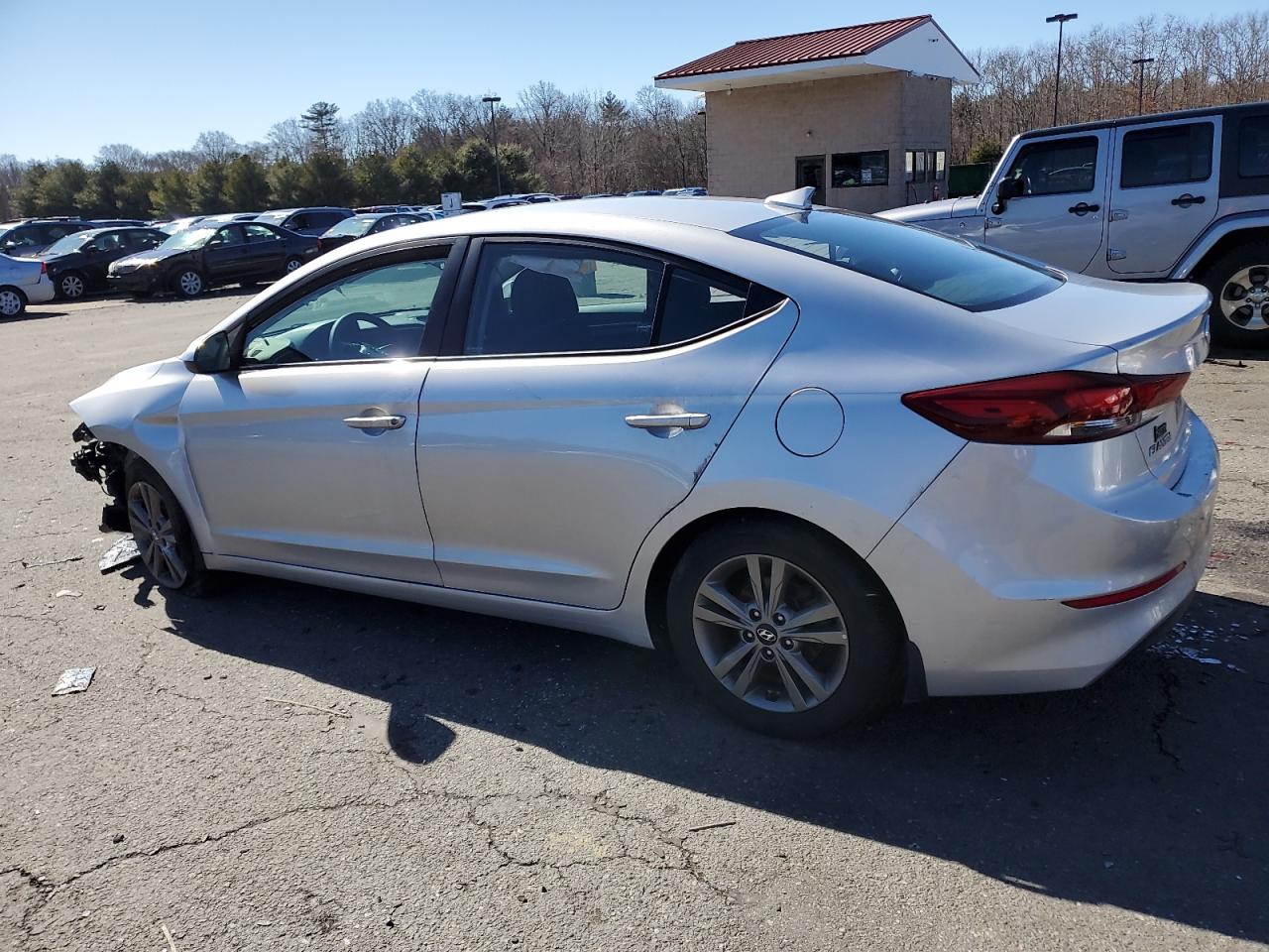 2018 Hyundai Elantra - Image 2
