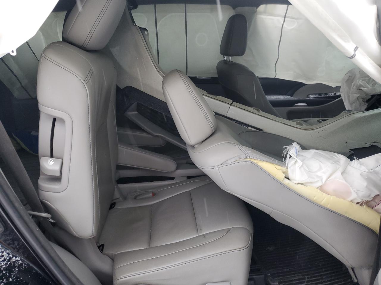 2018 Toyota Highlander - Image 10