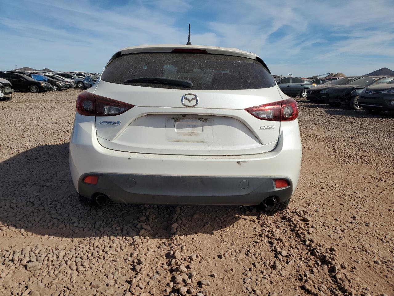2016 Mazda 3 - Image 6