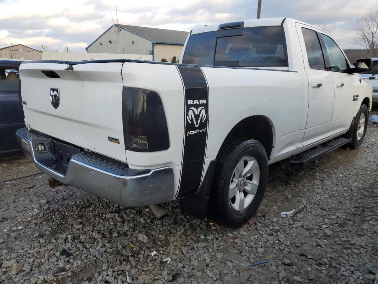 2016 RAM 1500 - Image 3