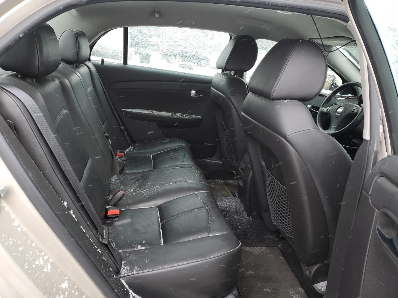 2010 Chevrolet Malibu - Image 10