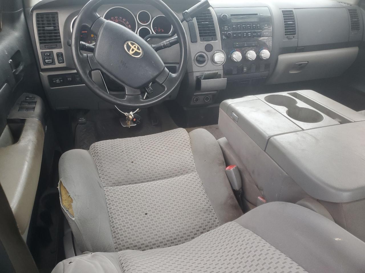 2010 Toyota Tundra - Image 8