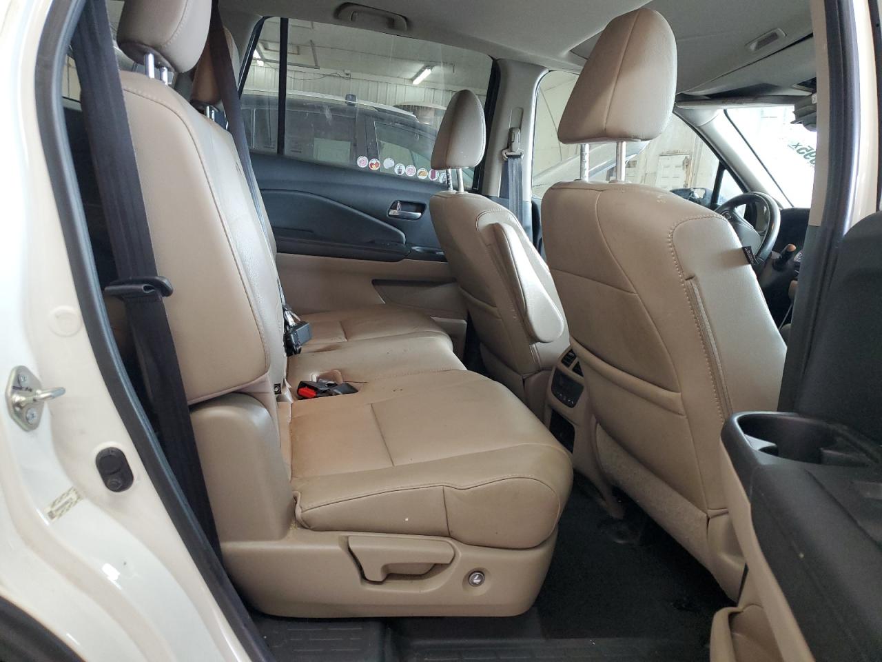 5FNYF5H52GB047119 HONDA PILOT 2016