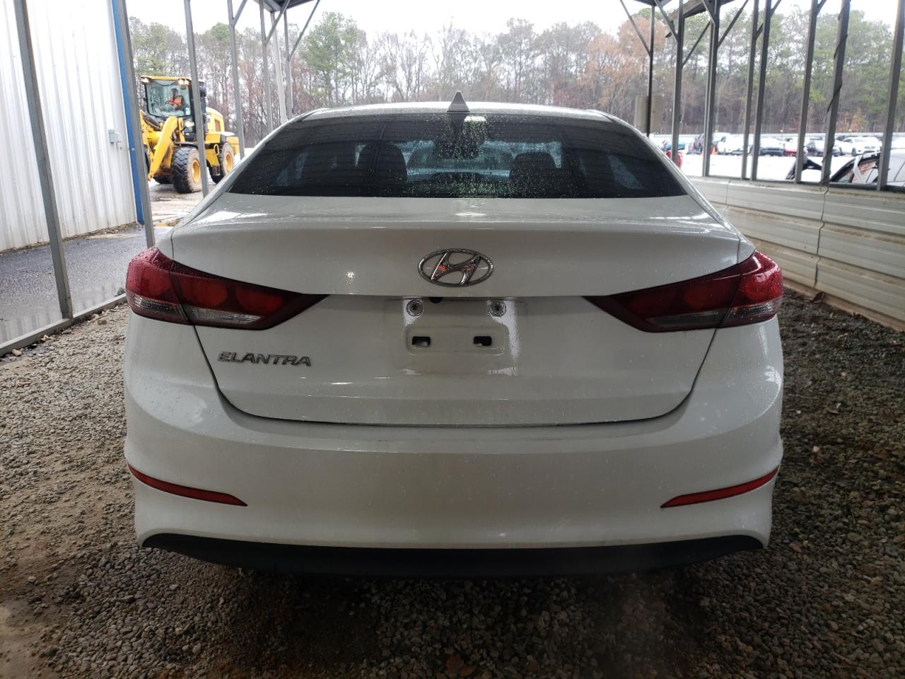 2017 Hyundai Elantra - Image 6