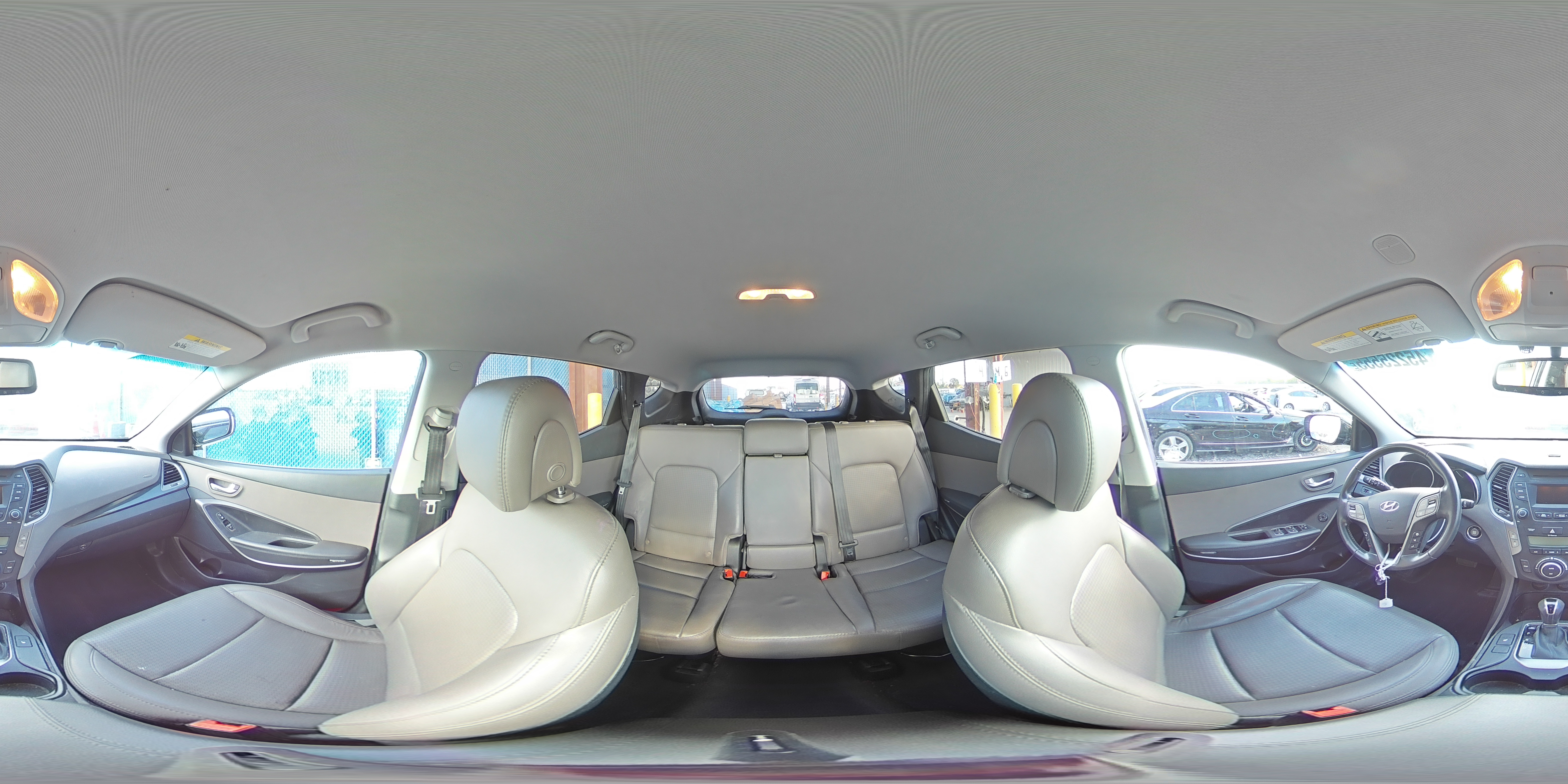 2013 Hyundai Santa Fe - Image 13
