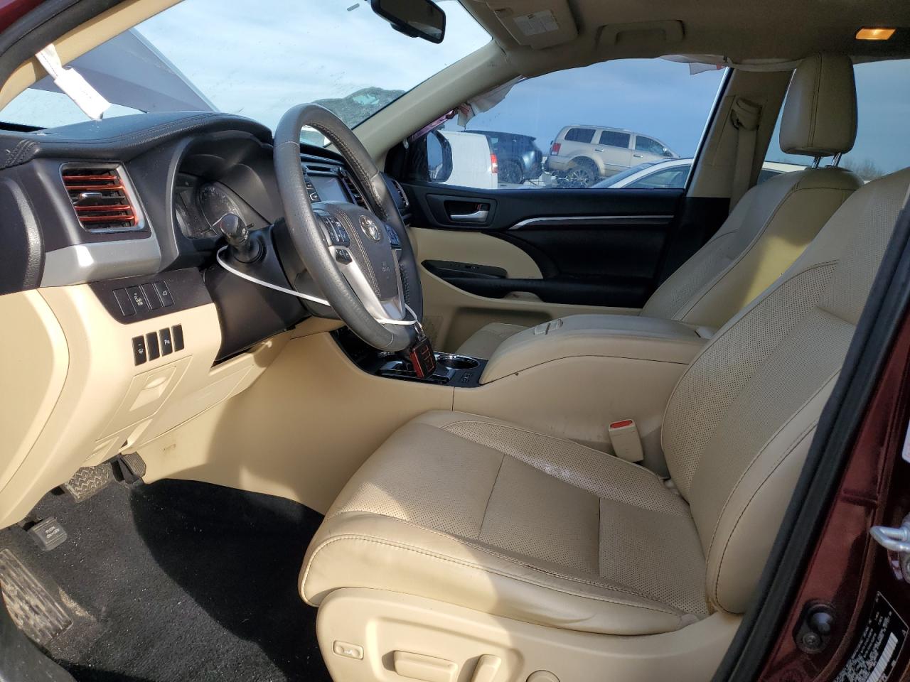 2016 Toyota Highlander - Image 7