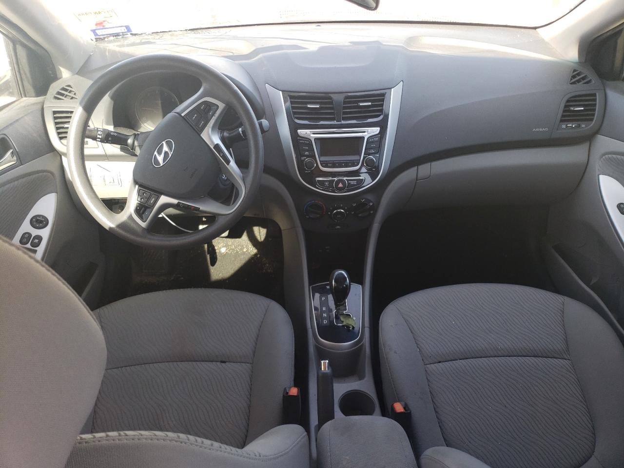 2014 Hyundai Accent - Image 8